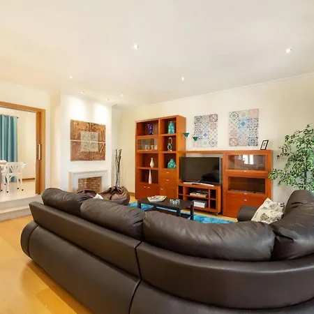 Amazing Villa With Capacity For 8 People Casa de Férias *